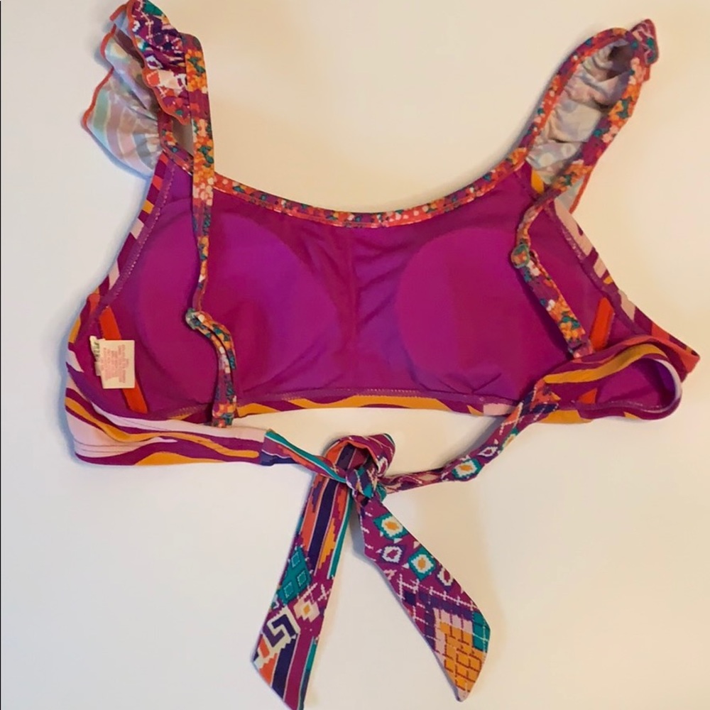 Fun multi patterned bikini top - Picture 2 of 4